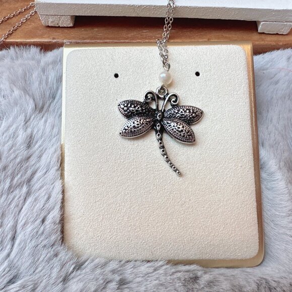Antique Silver Freshwater Pearl Dragonfly Necklace - Picture 2 of 4